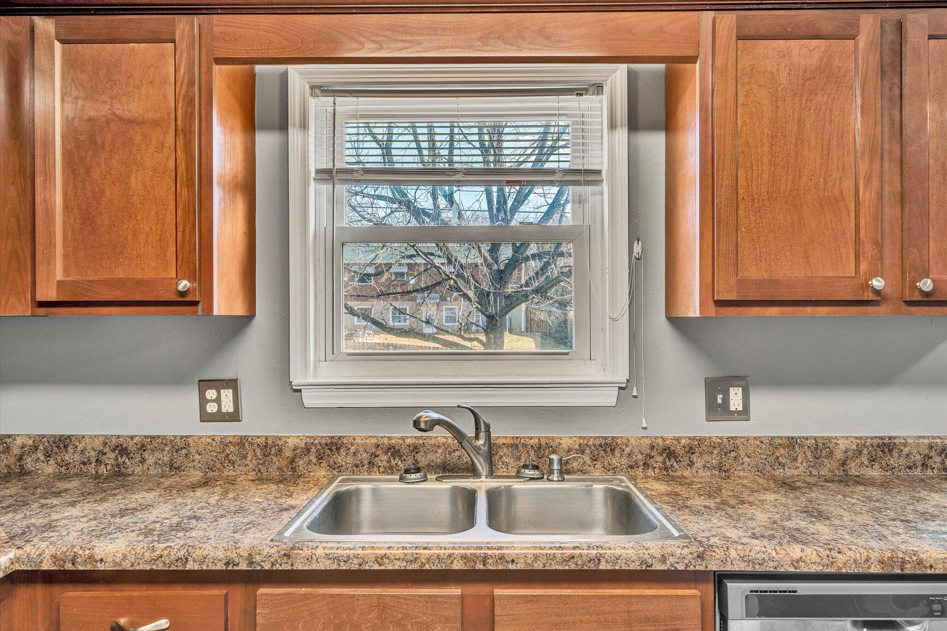 5339 Endicott ST - Photo 13