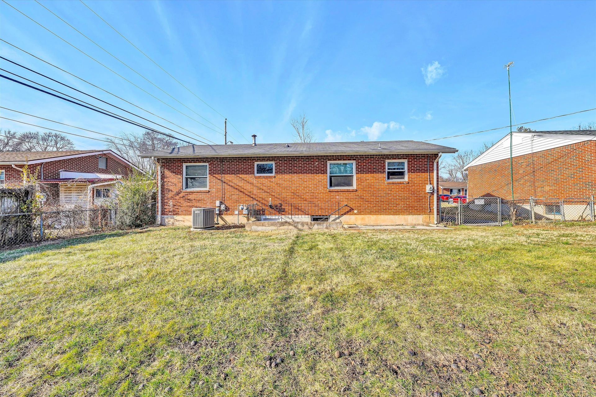 5339 Endicott ST - Photo 29