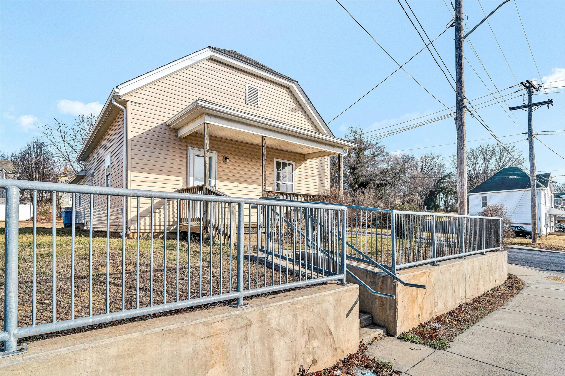 1001 Hanover AVE NW