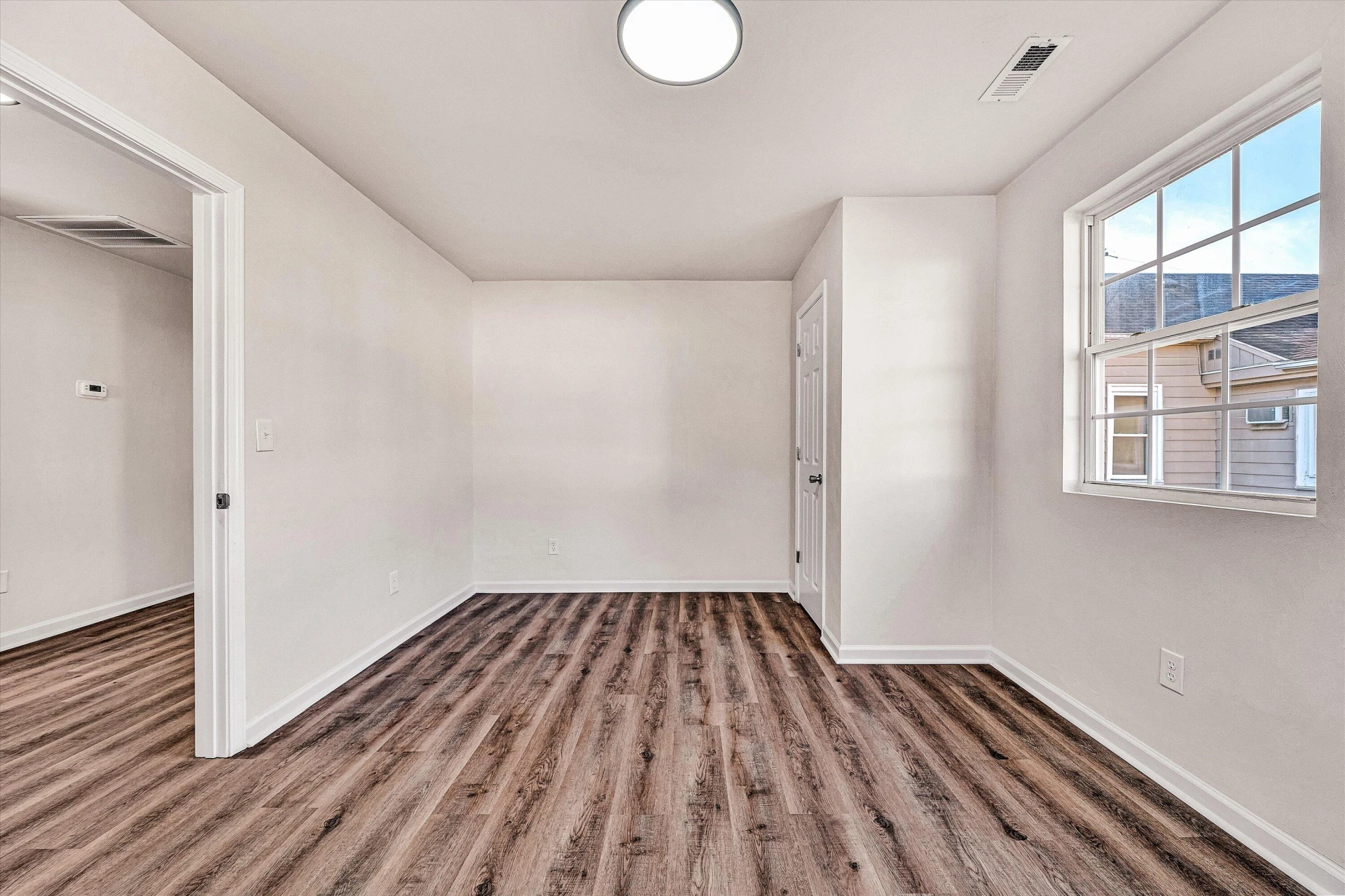 1001 Hanover AVE NW - Photo 18