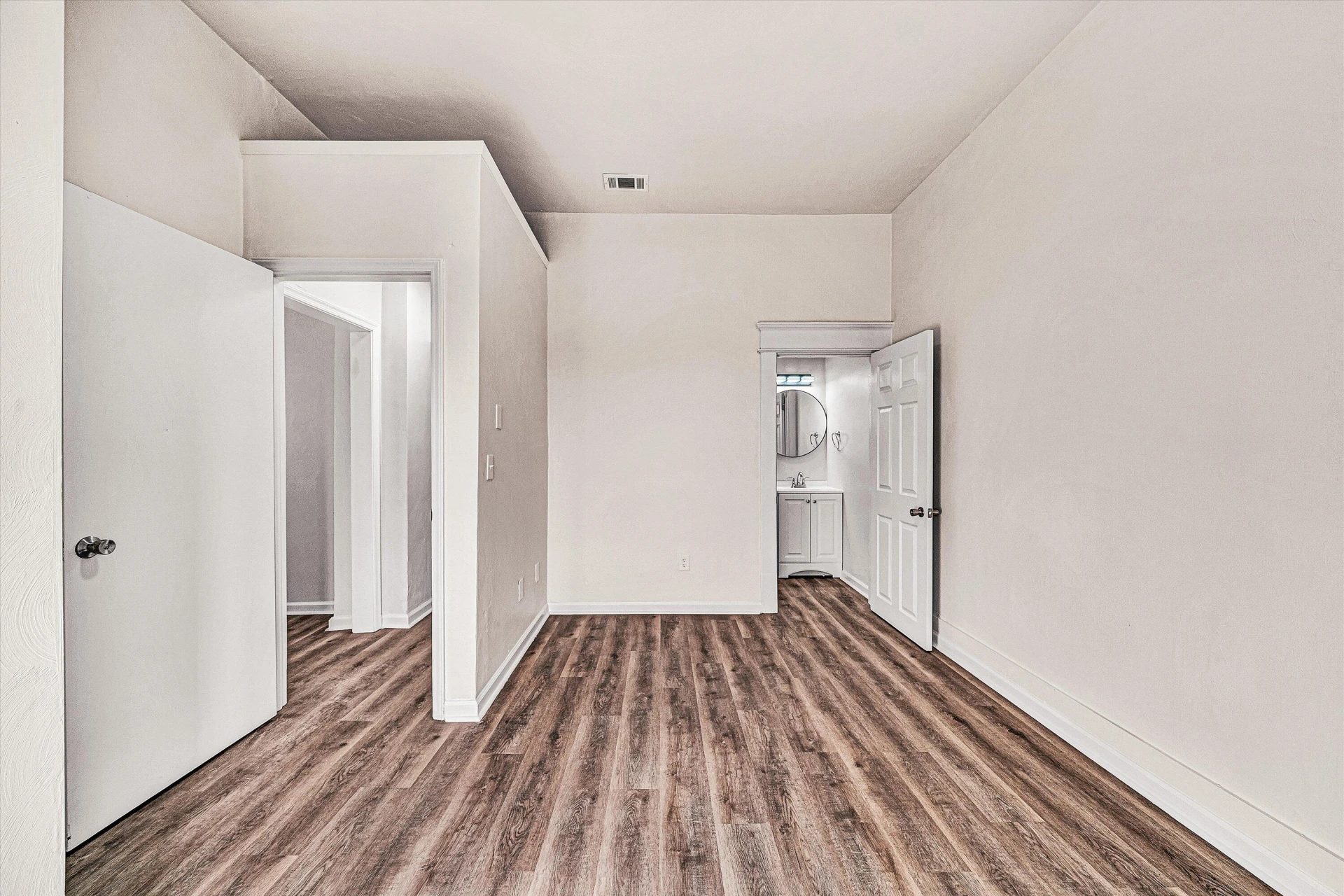 1001 Hanover AVE NW - Photo 6