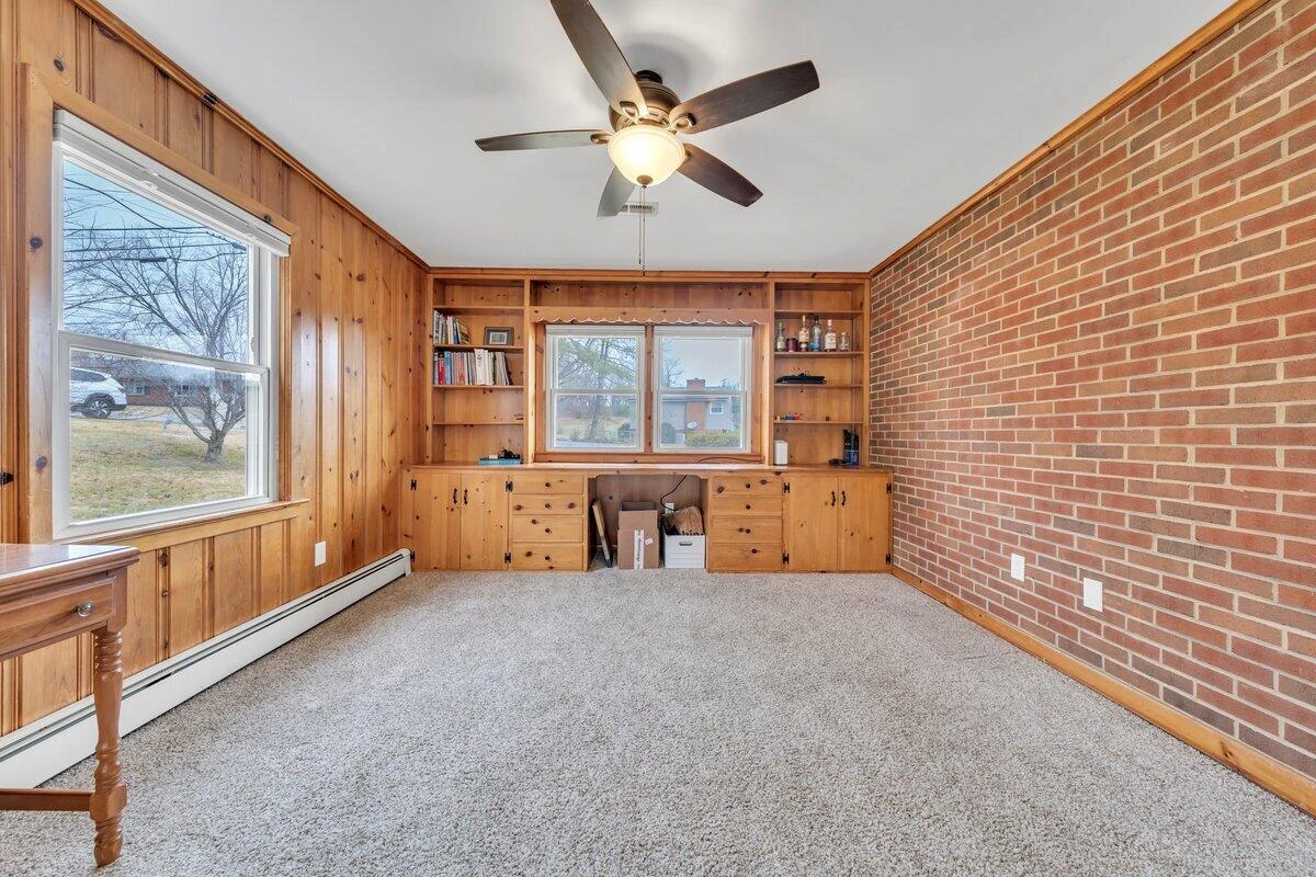 2147 Bridle LN - Photo 19