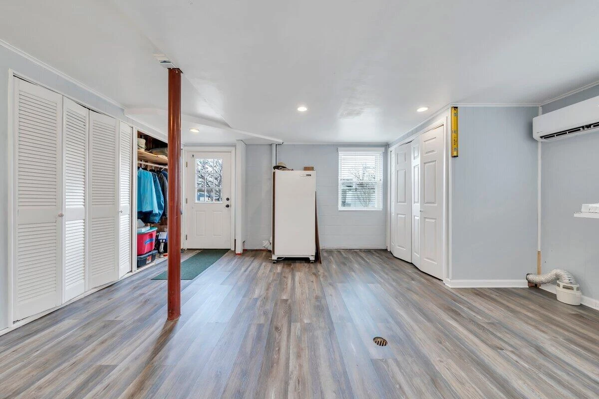 2147 Bridle LN - Photo 32