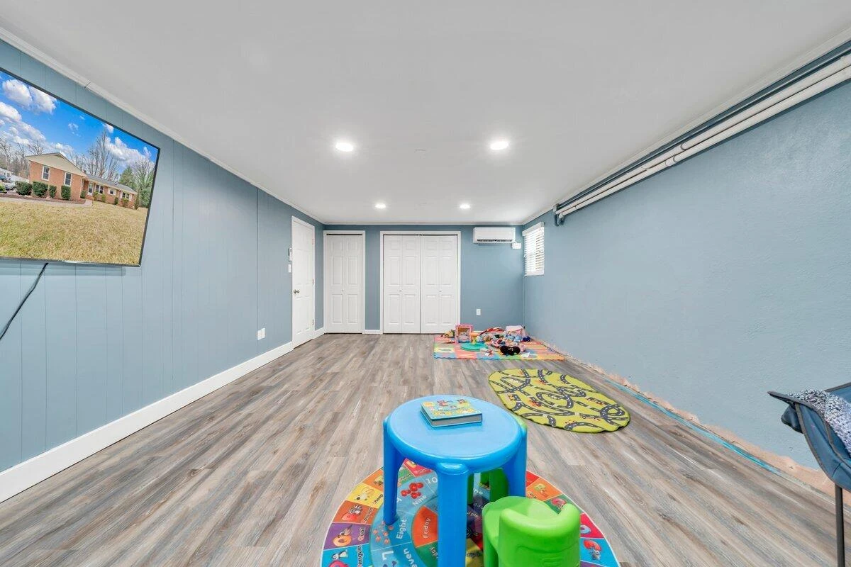 2147 Bridle LN - Photo 35