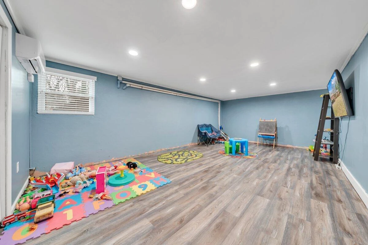 2147 Bridle LN - Photo 36