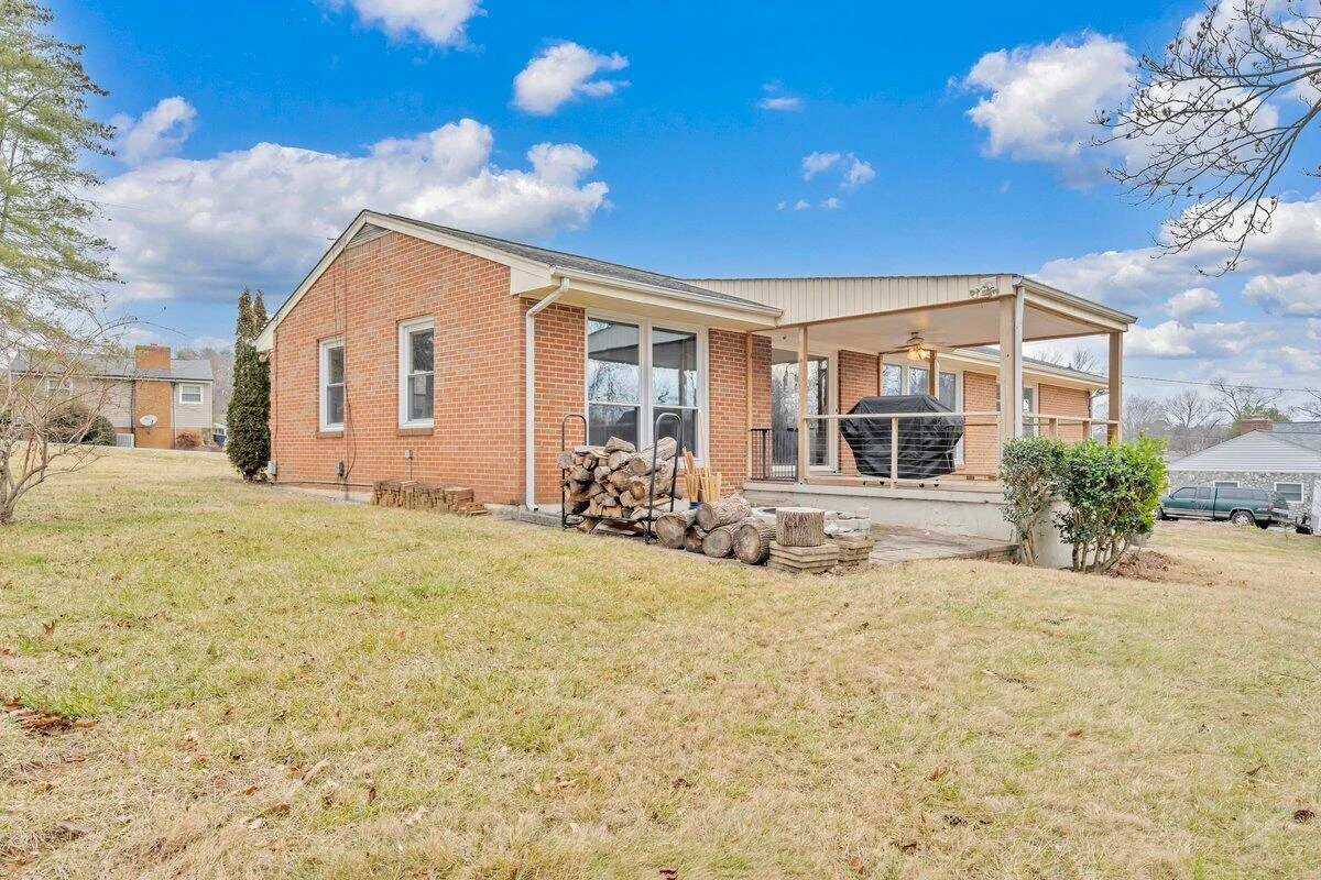 2147 Bridle LN - Photo 47