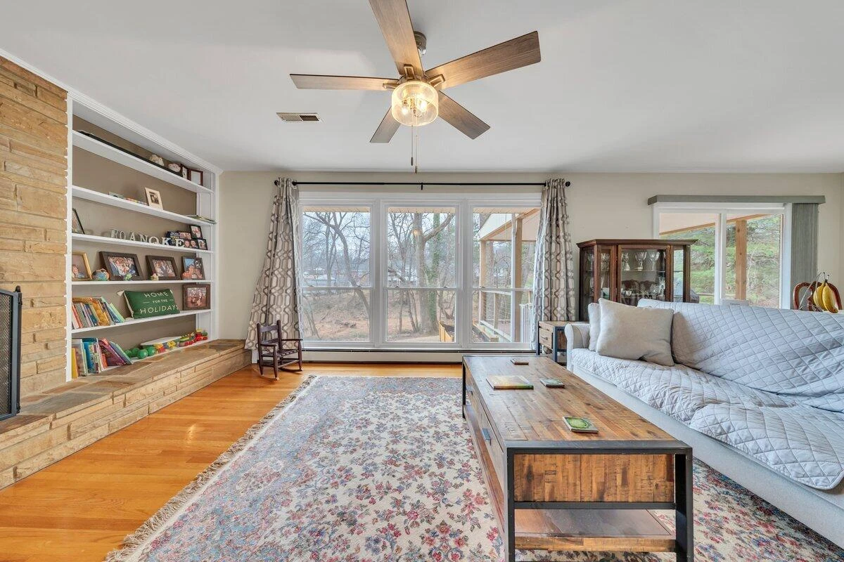 2147 Bridle LN - Photo 8