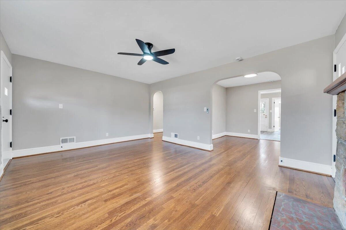 3452 Courtland RD NW - Photo 10
