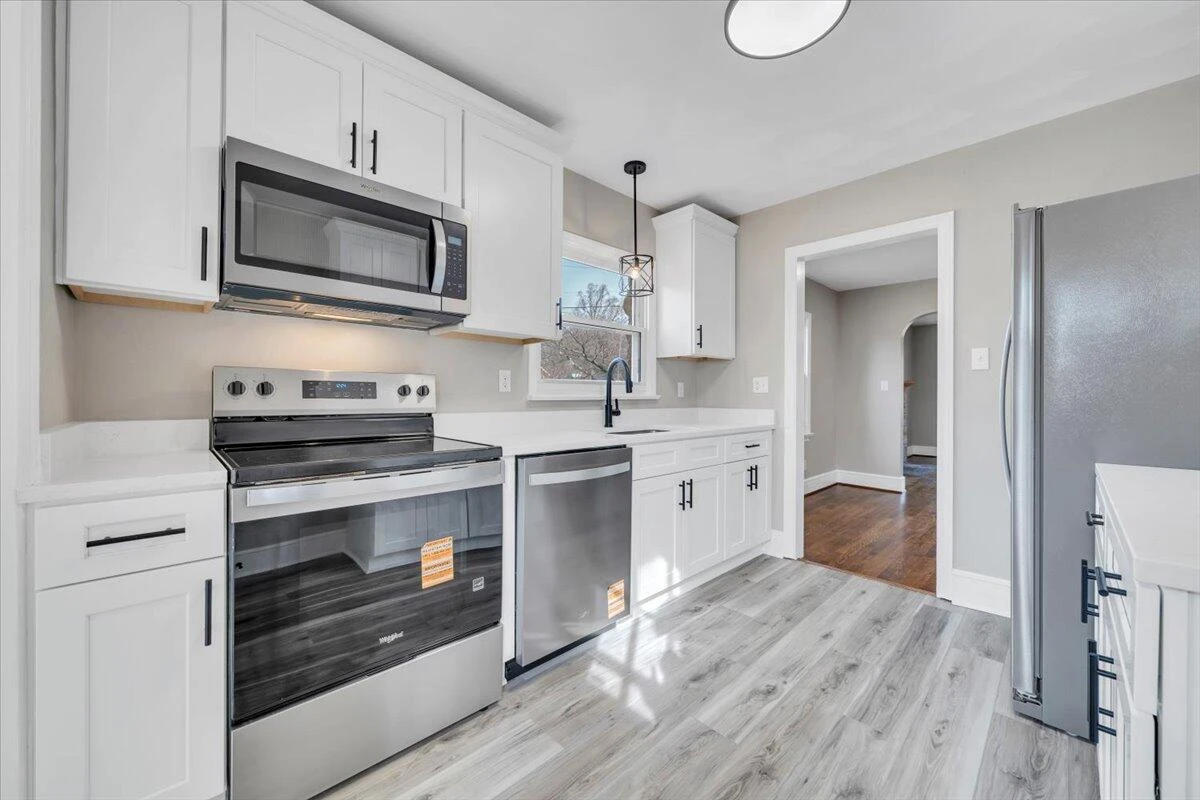 3452 Courtland RD NW - Photo 16