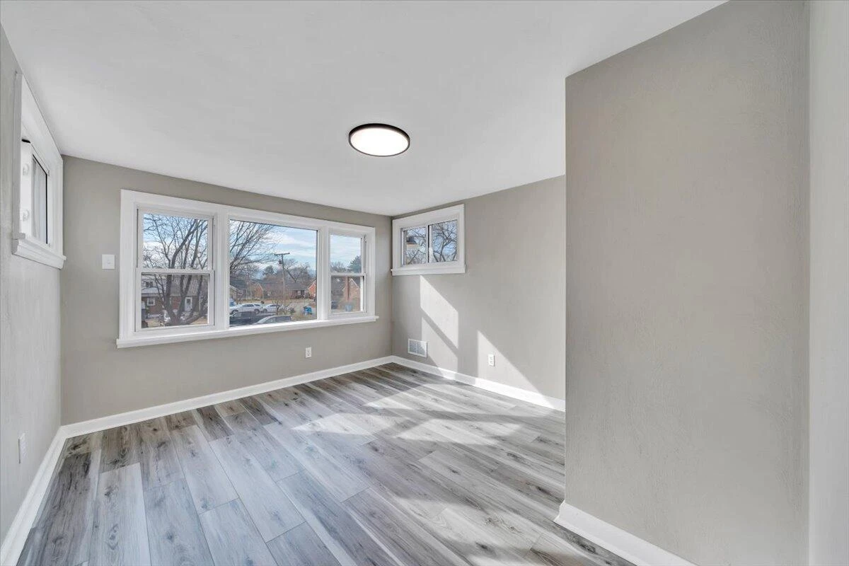 3452 Courtland RD NW - Photo 19