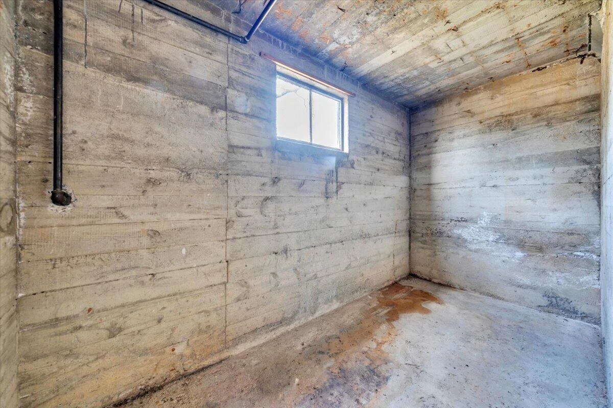 3452 Courtland RD NW - Photo 40