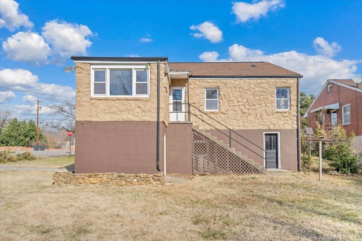 3452 Courtland RD NW - Photo 44