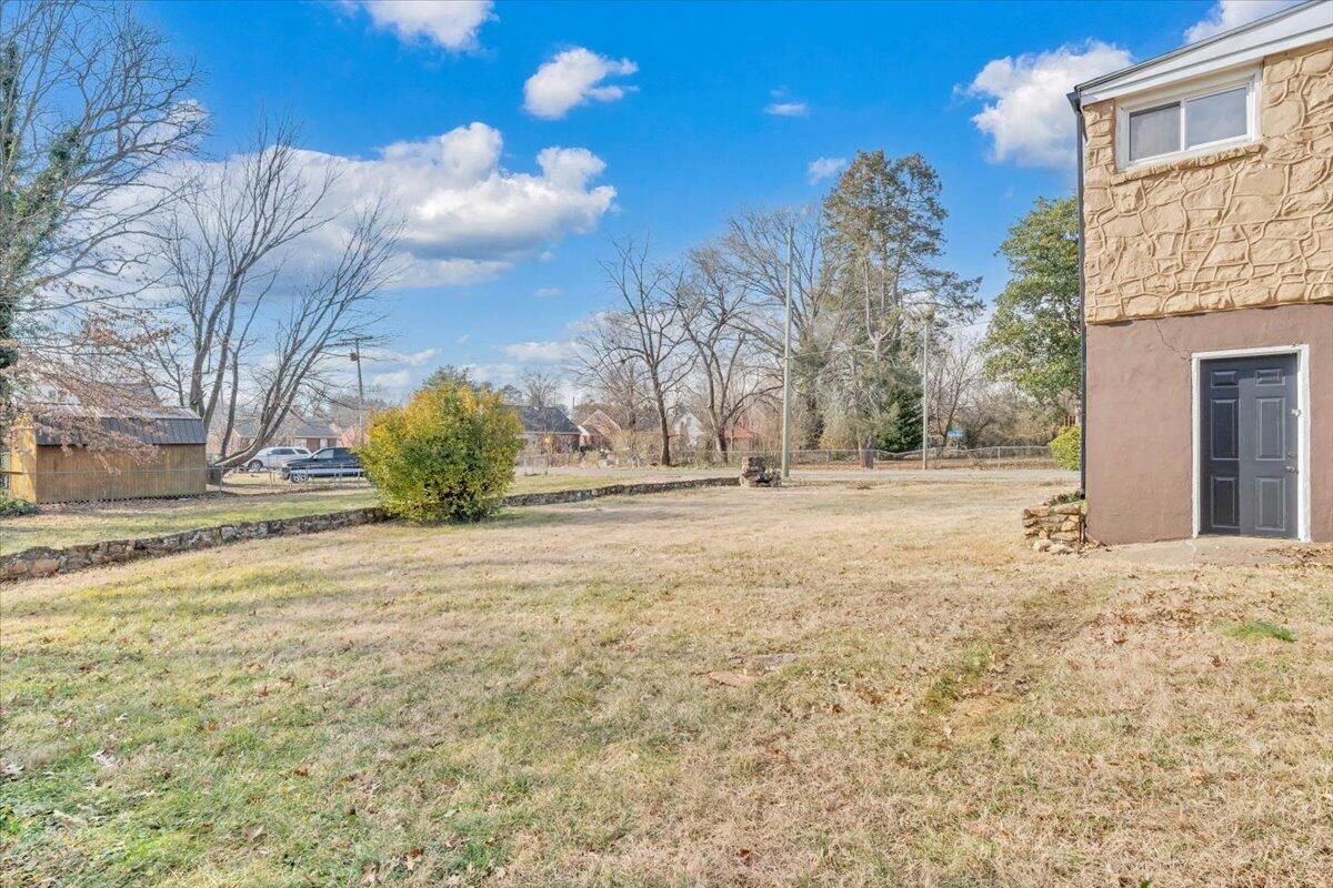 3452 Courtland RD NW - Photo 47