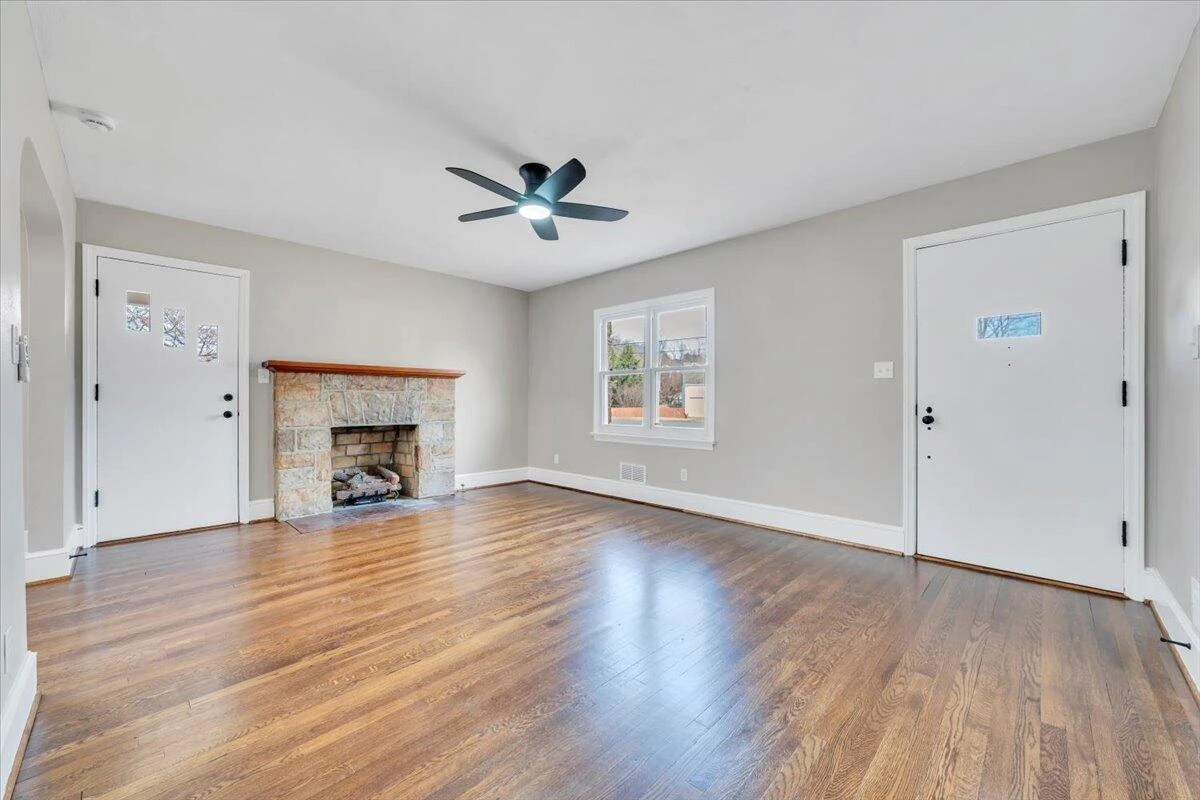 3452 Courtland RD NW - Photo 8