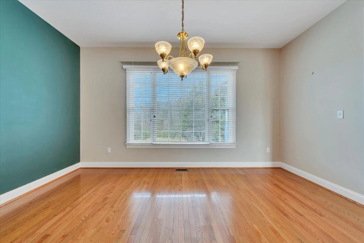28 Queen Mothers CT - Photo 17