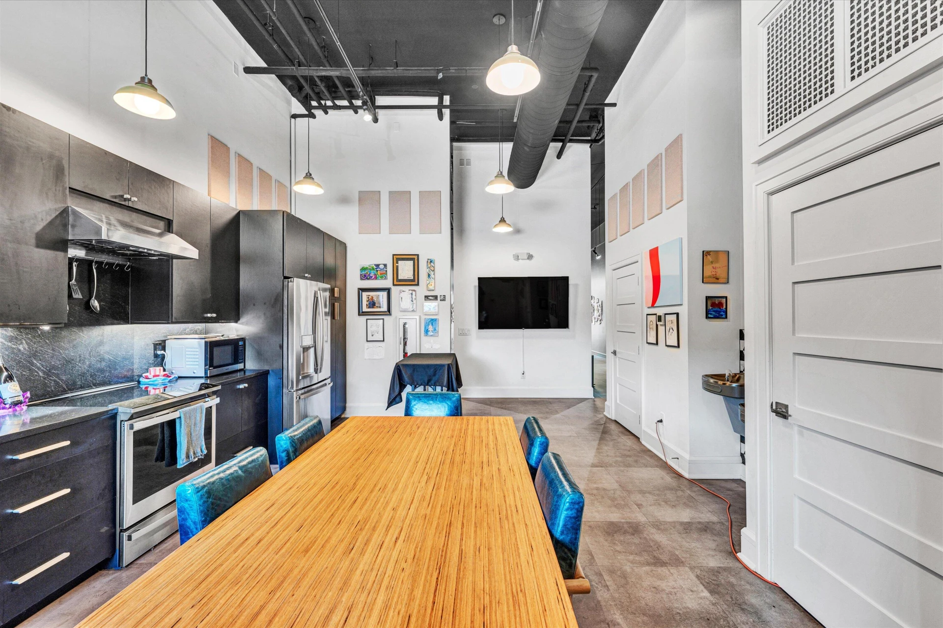 109 Campbell AVE SW - Photo 13