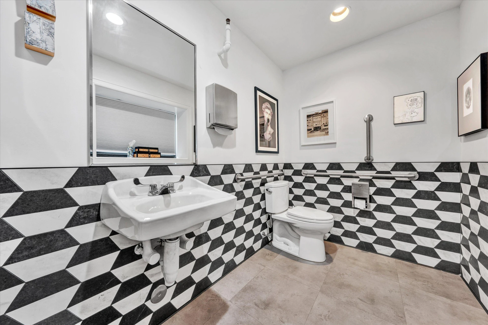 109 Campbell AVE SW - Photo 17