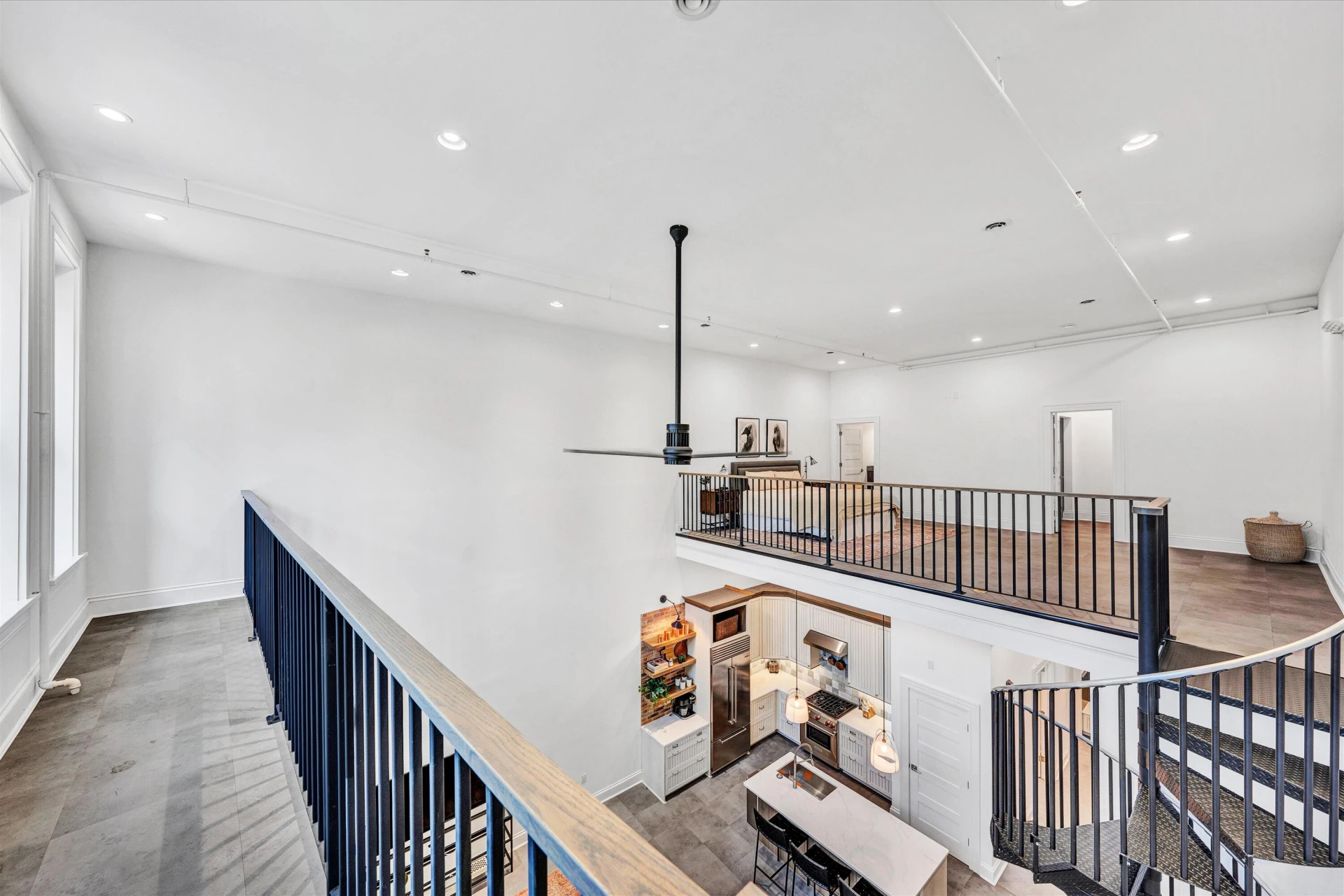109 Campbell AVE SW - Photo 35