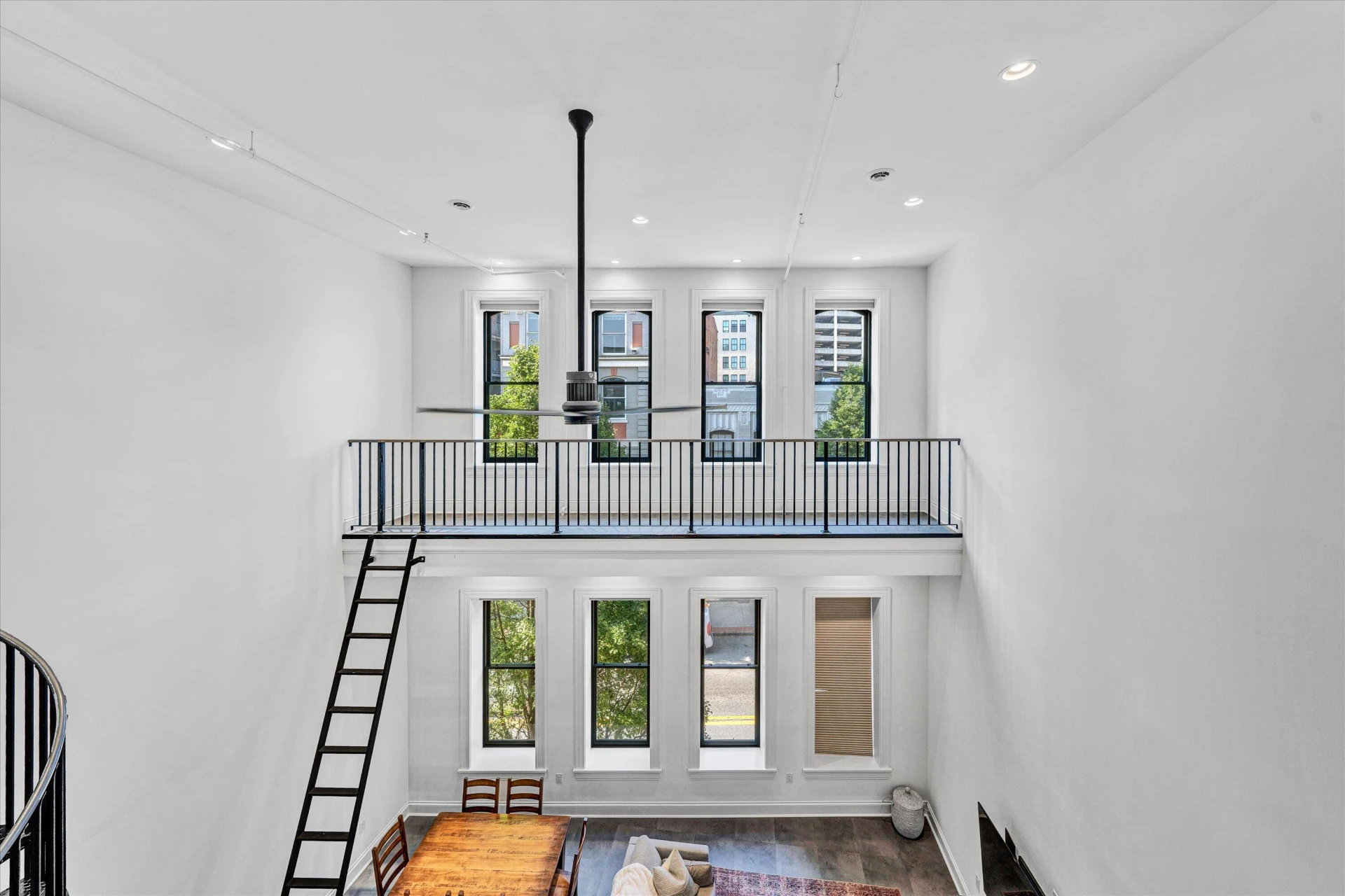 109 Campbell AVE SW - Photo 46