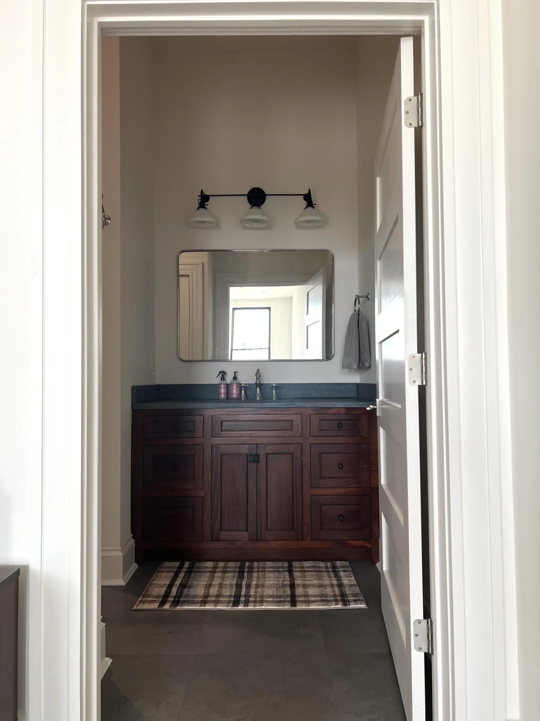 109 Campbell AVE SW - Photo 60