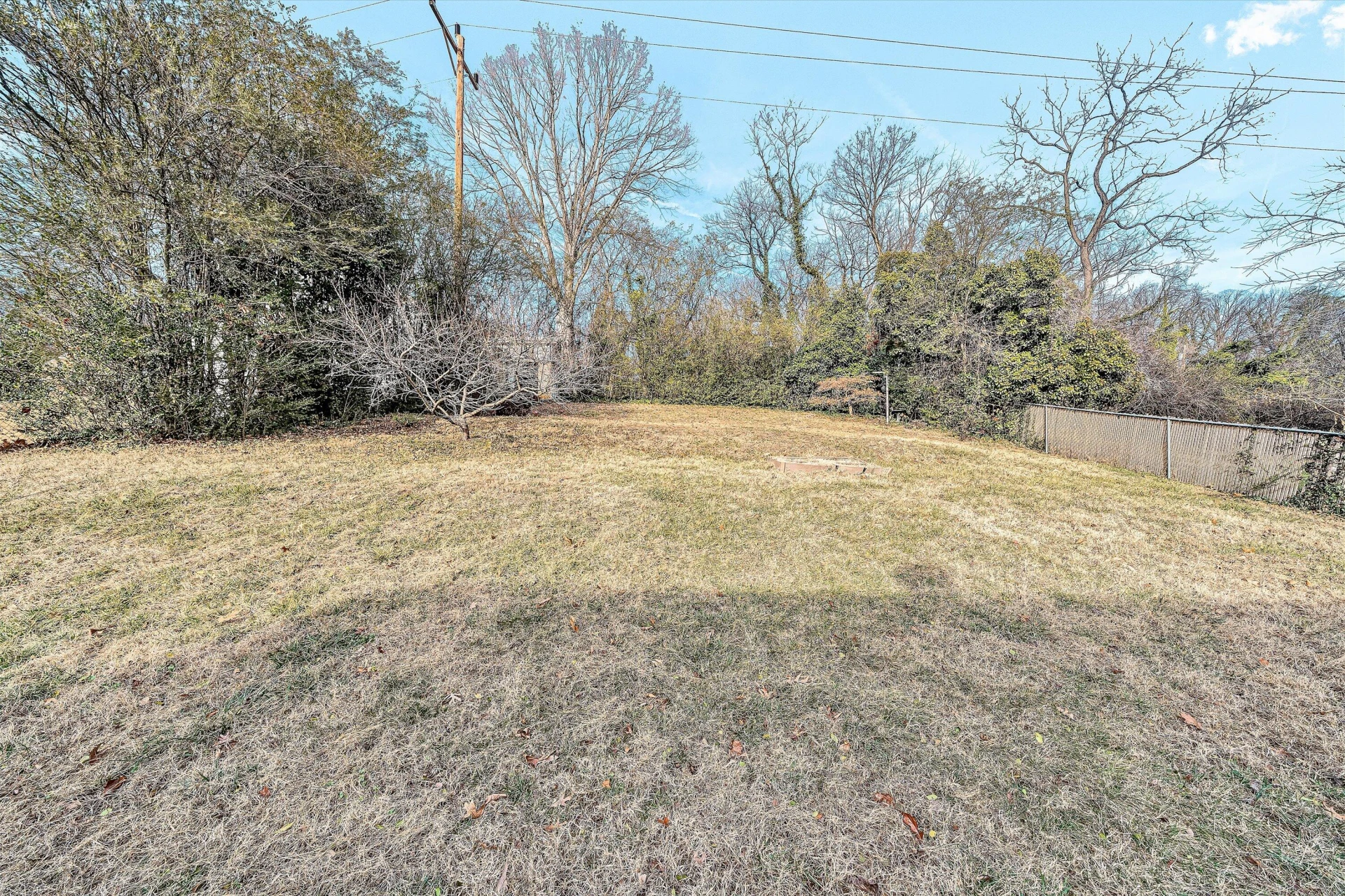 729 Windsor AVE SW - Photo 5
