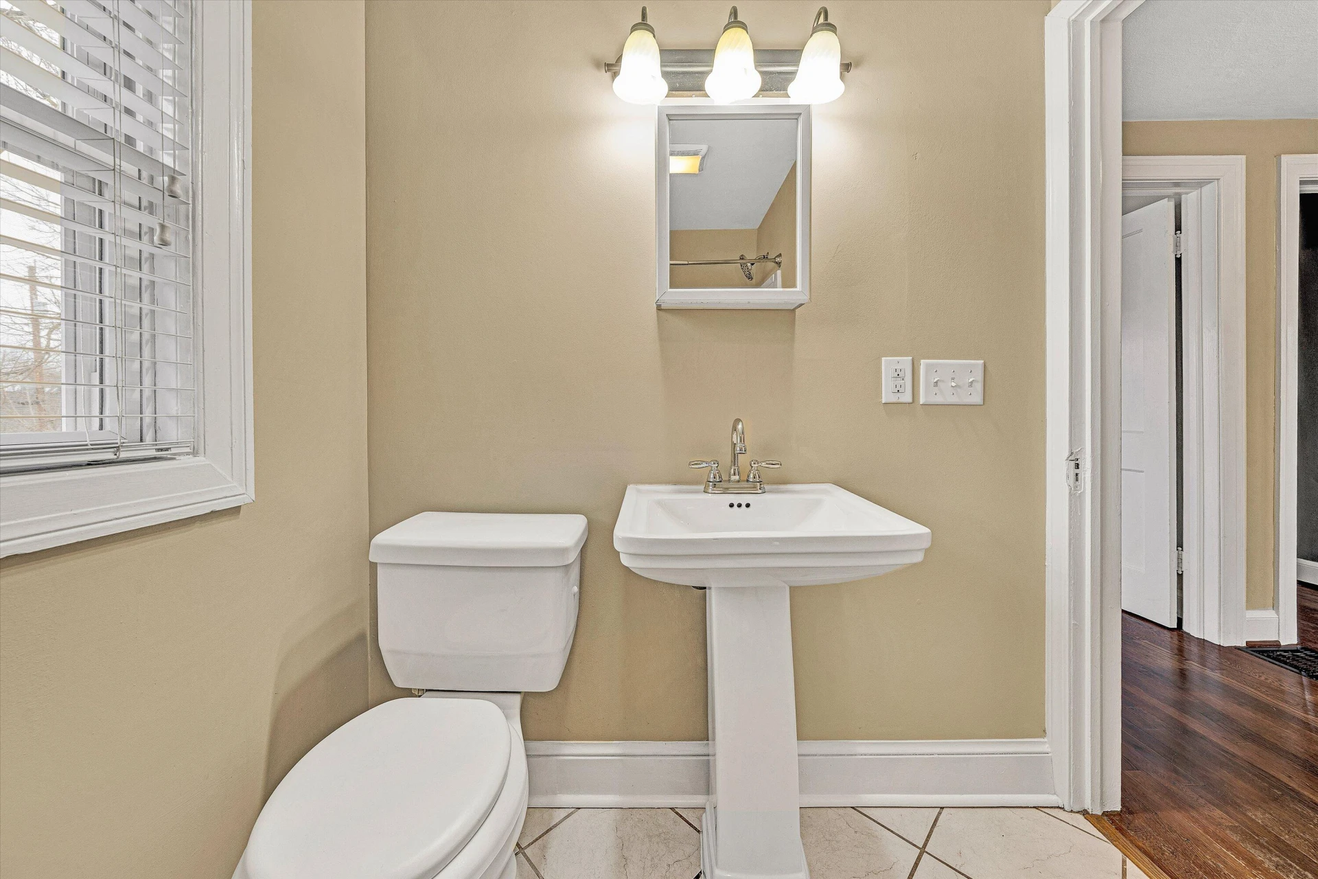 2819 Kennedy ST NE - Photo 17