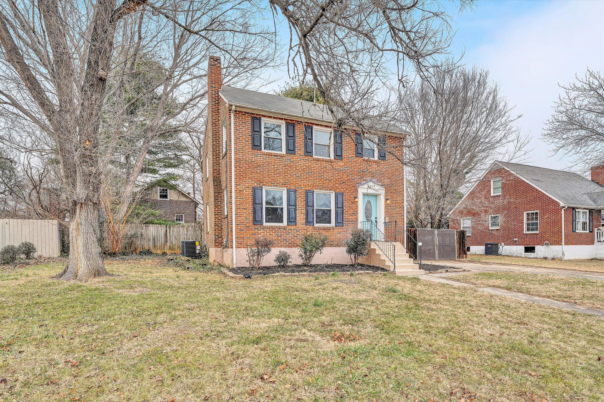 2819 Kennedy ST NE - Photo 2