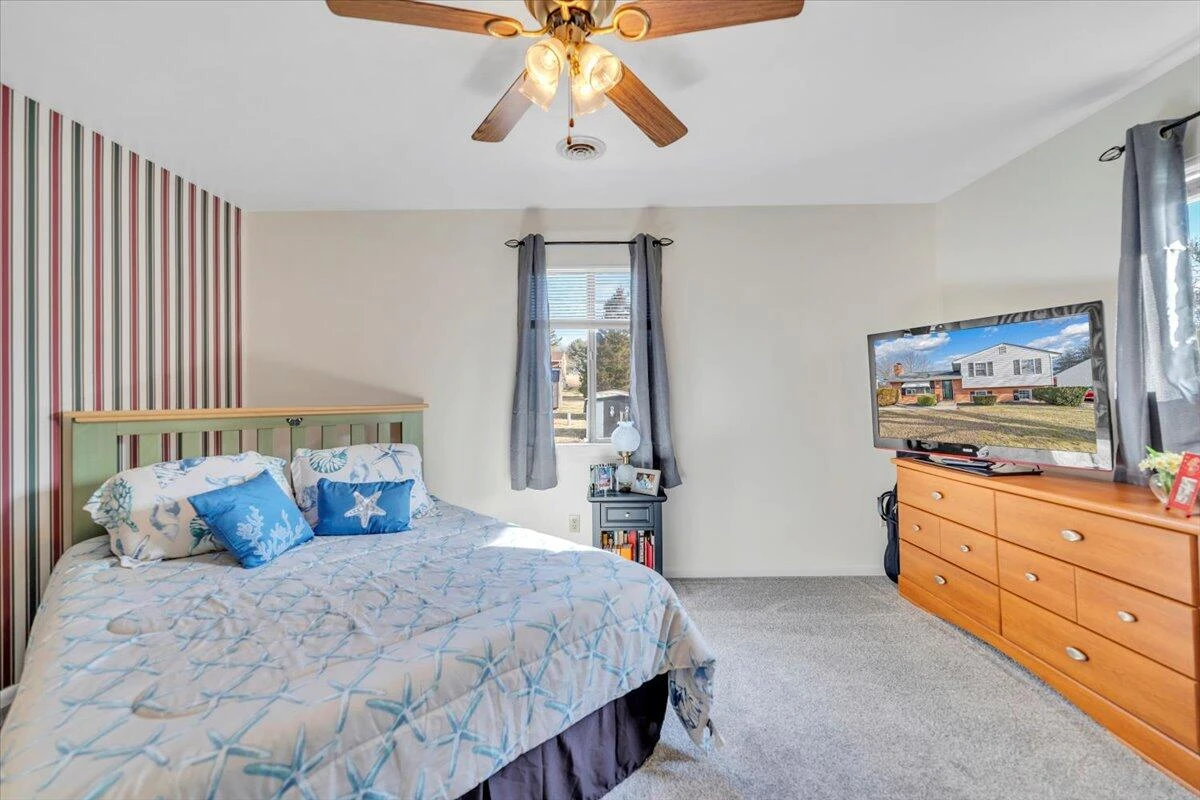 2739 Diplomat DR - Photo 16