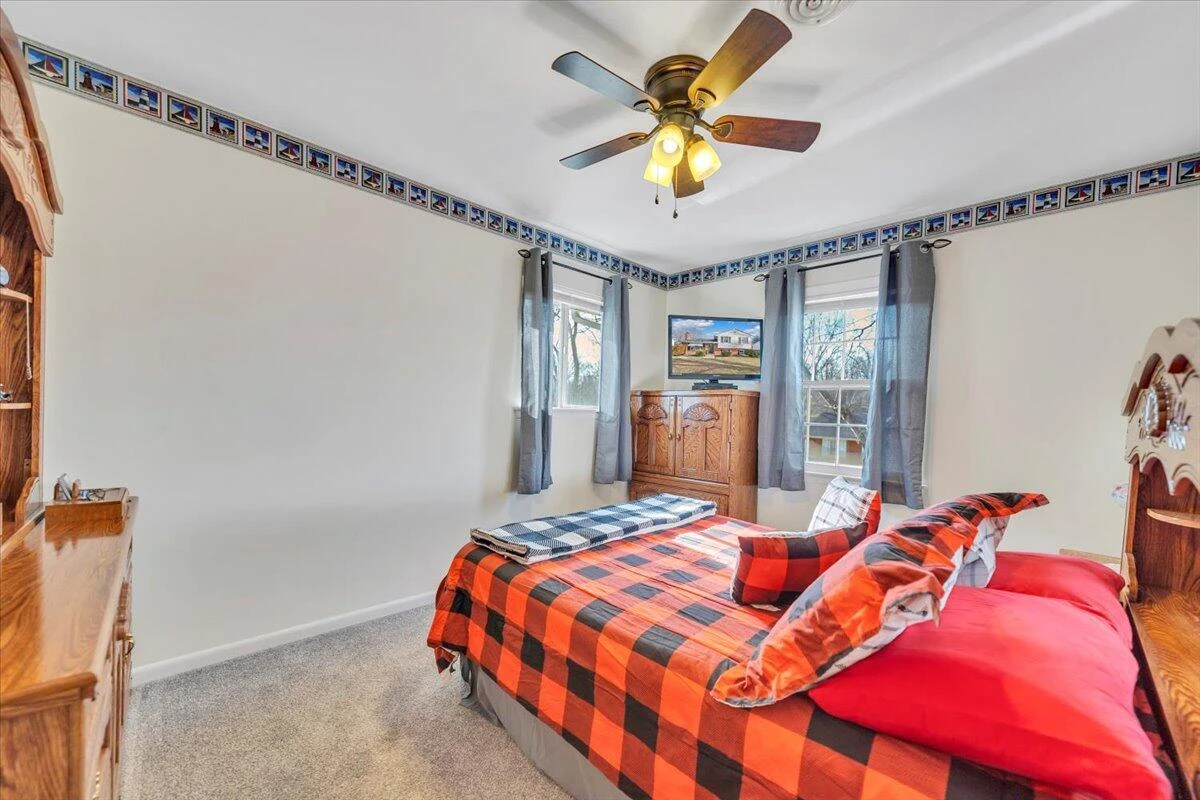 2739 Diplomat DR - Photo 18