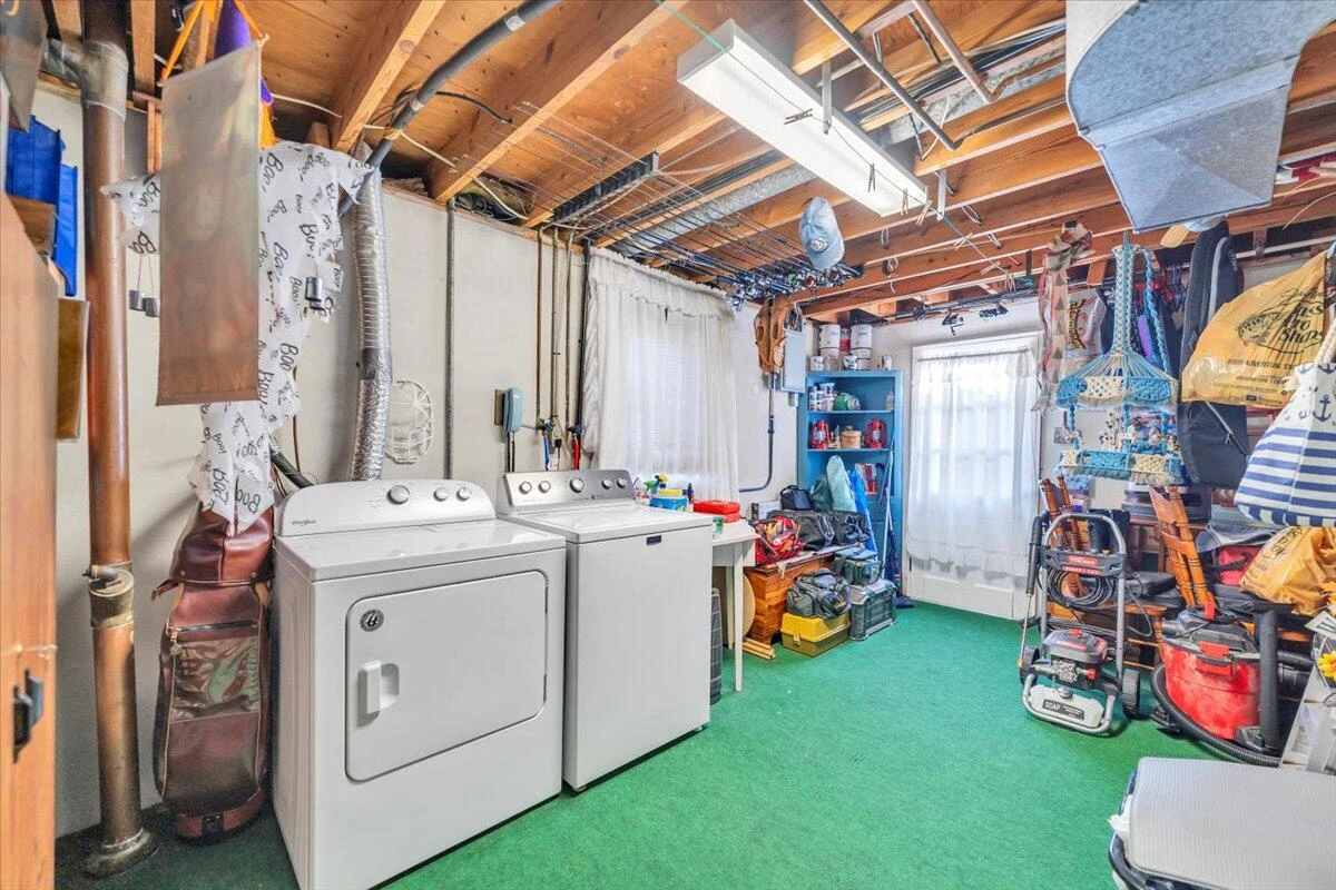 2739 Diplomat DR - Photo 31