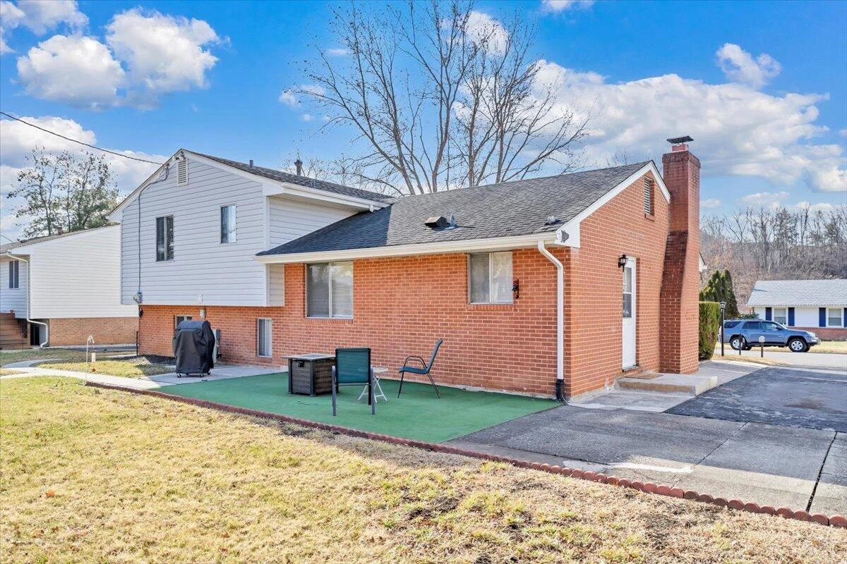2739 Diplomat DR - Photo 38