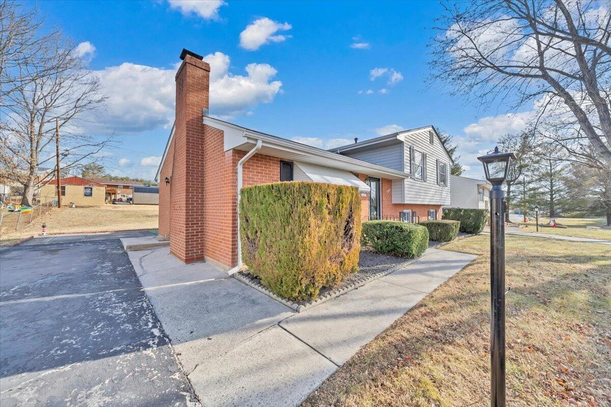 2739 Diplomat DR - Photo 42