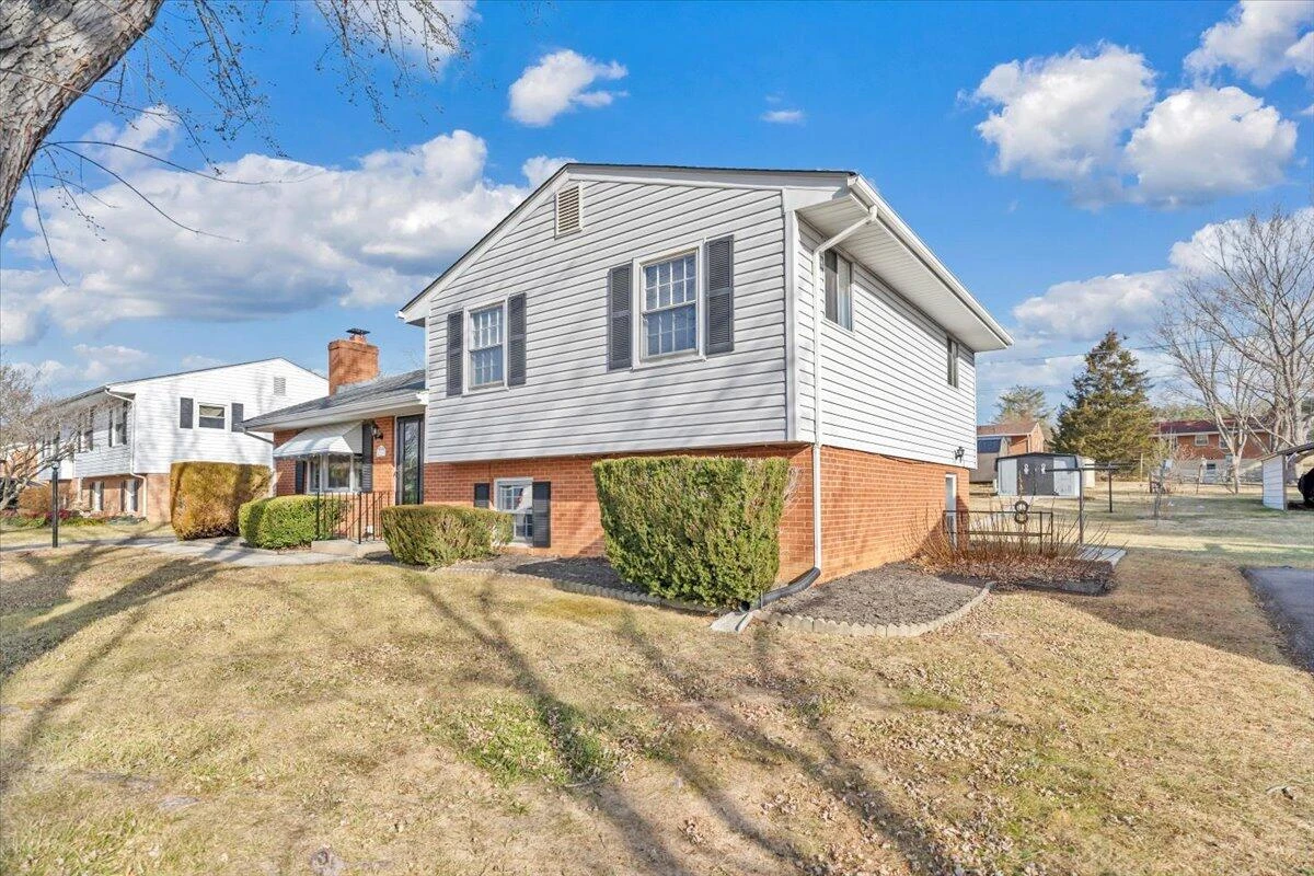2739 Diplomat DR - Photo 44