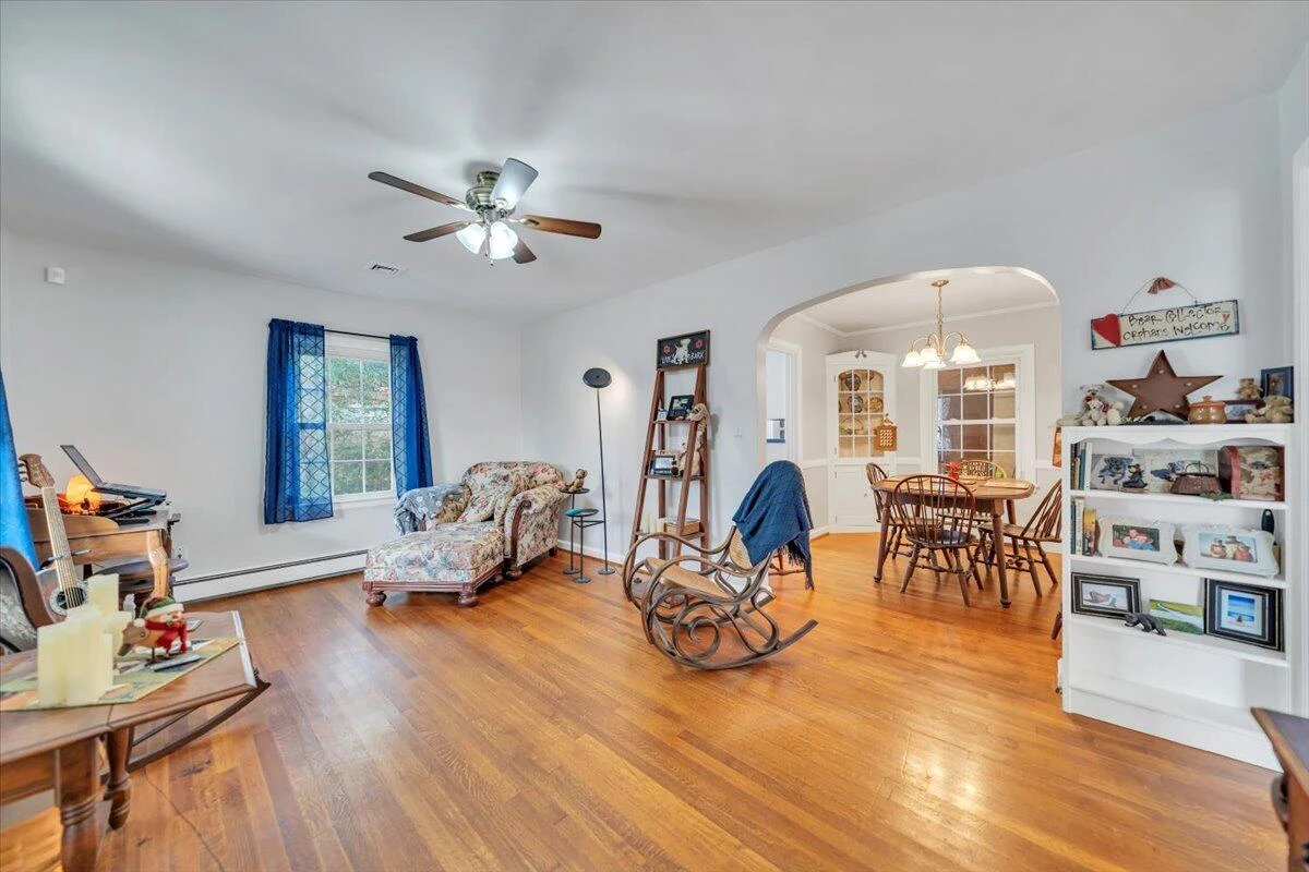 36 N Bruffey ST - Photo 3