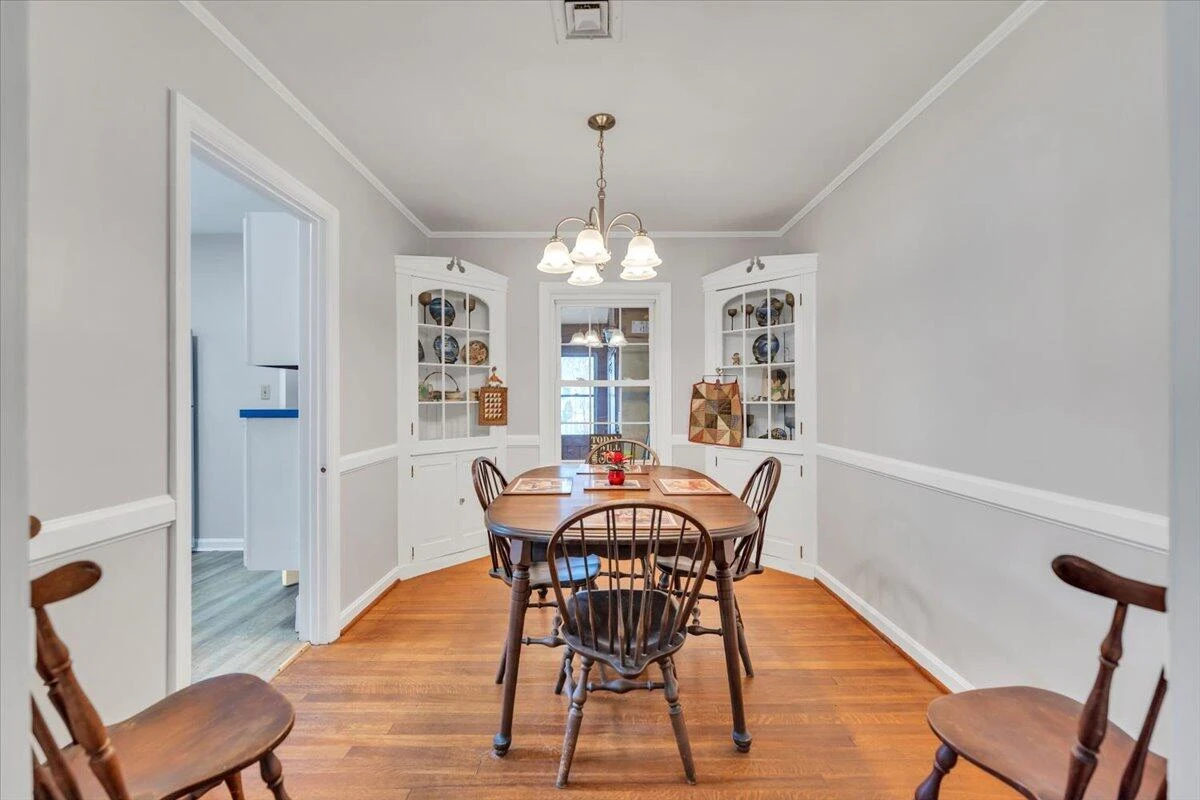 36 N Bruffey ST - Photo 7