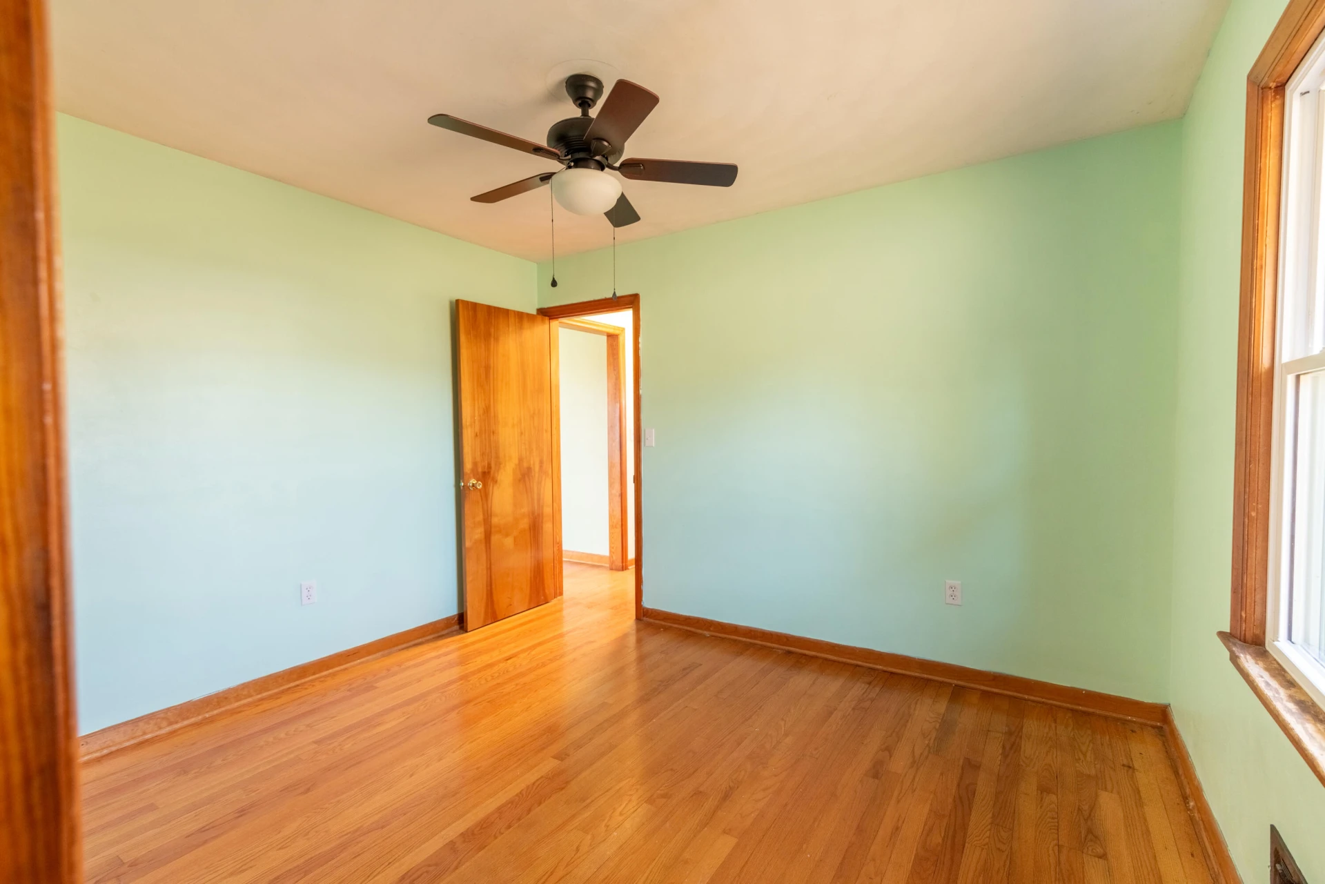 1079 Mountain Valley RD - Photo 13