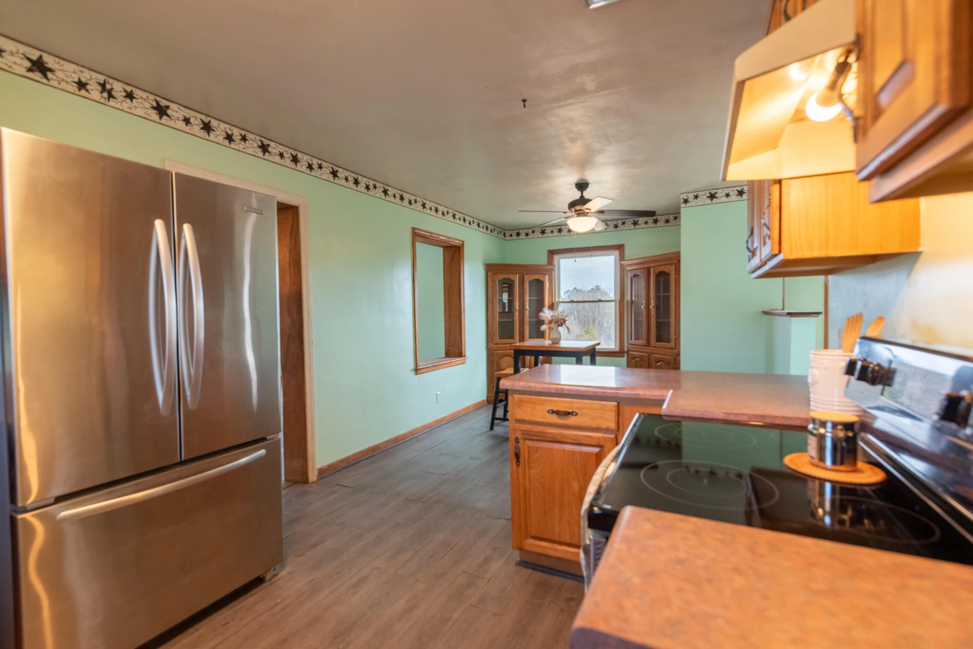 1079 Mountain Valley RD - Photo 8