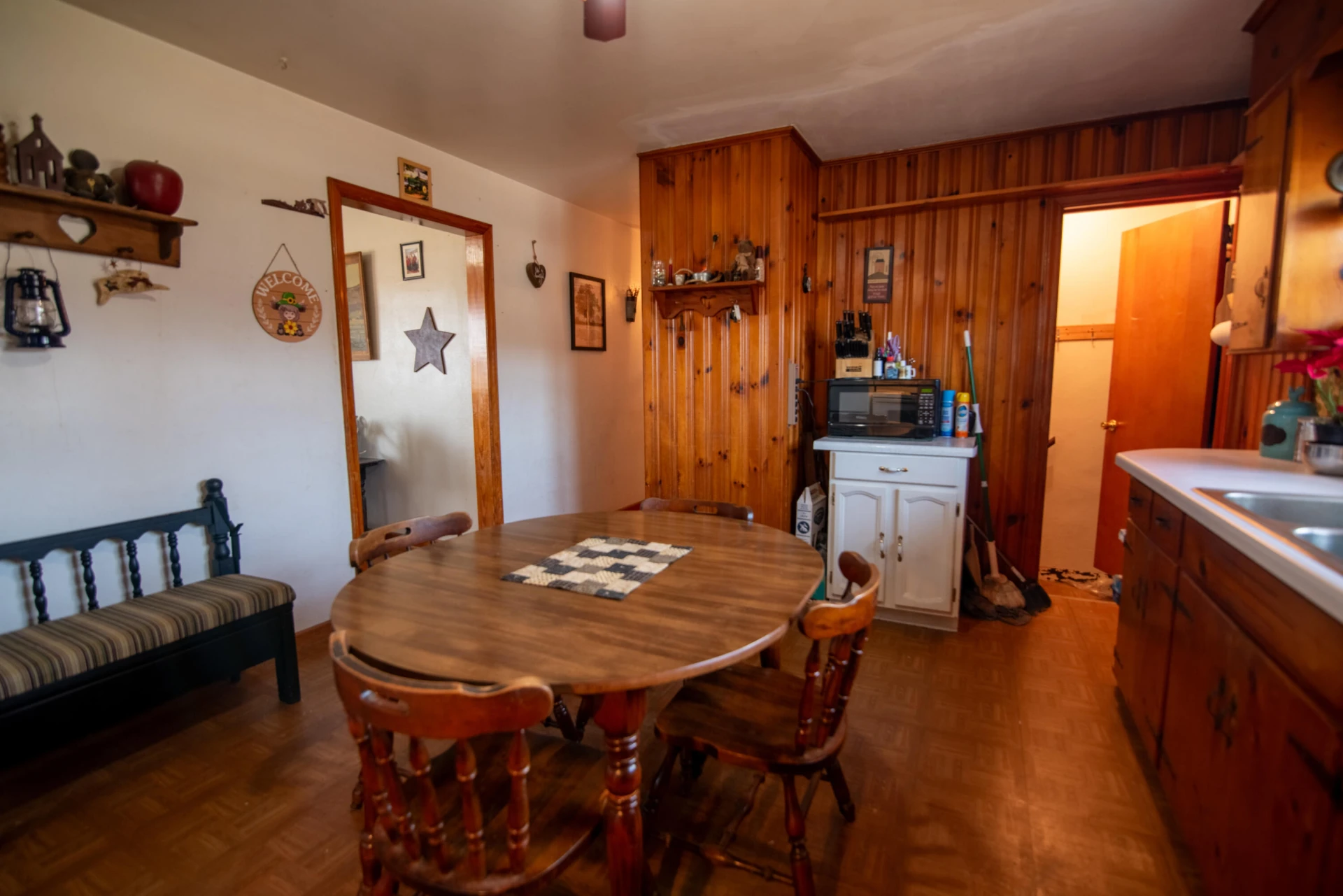 1065 Mountain Valley RD - Photo 2