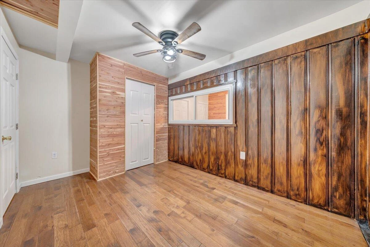 1203 Bottom Creek LN - Photo 19