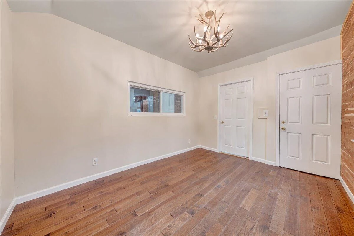 1203 Bottom Creek LN - Photo 23