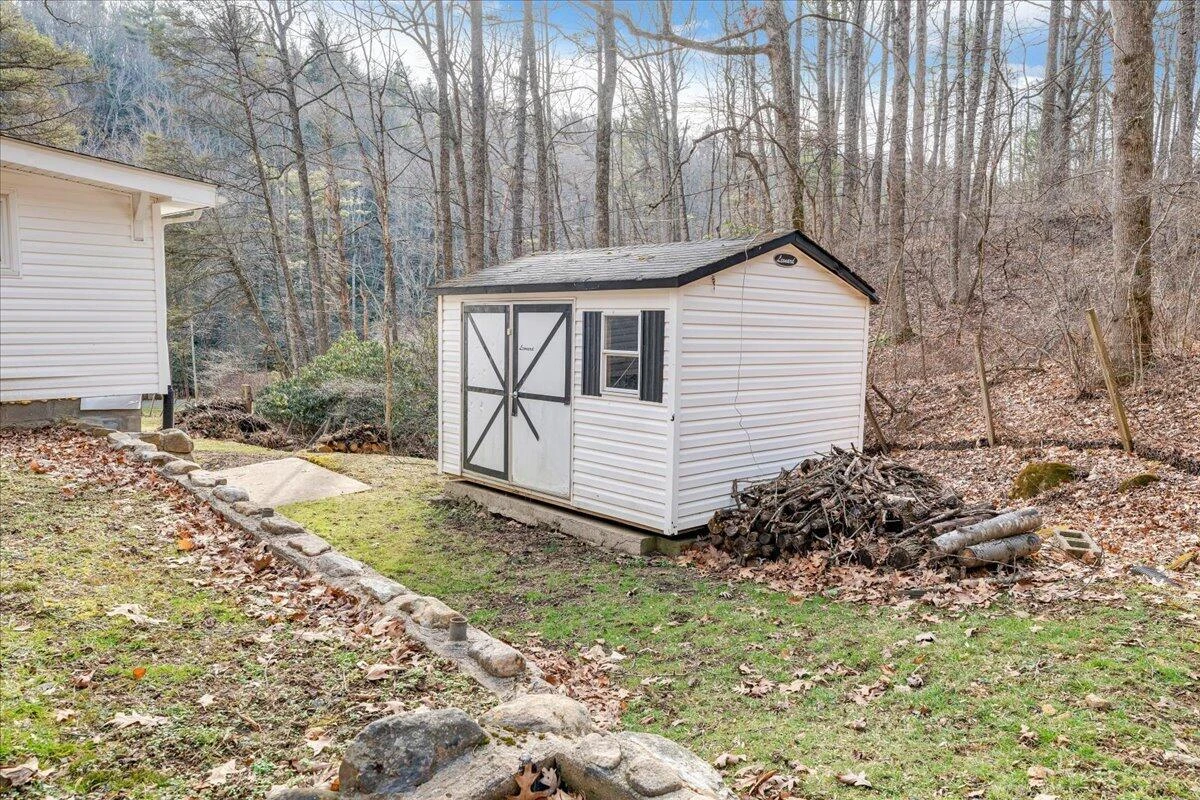 1203 Bottom Creek LN - Photo 28