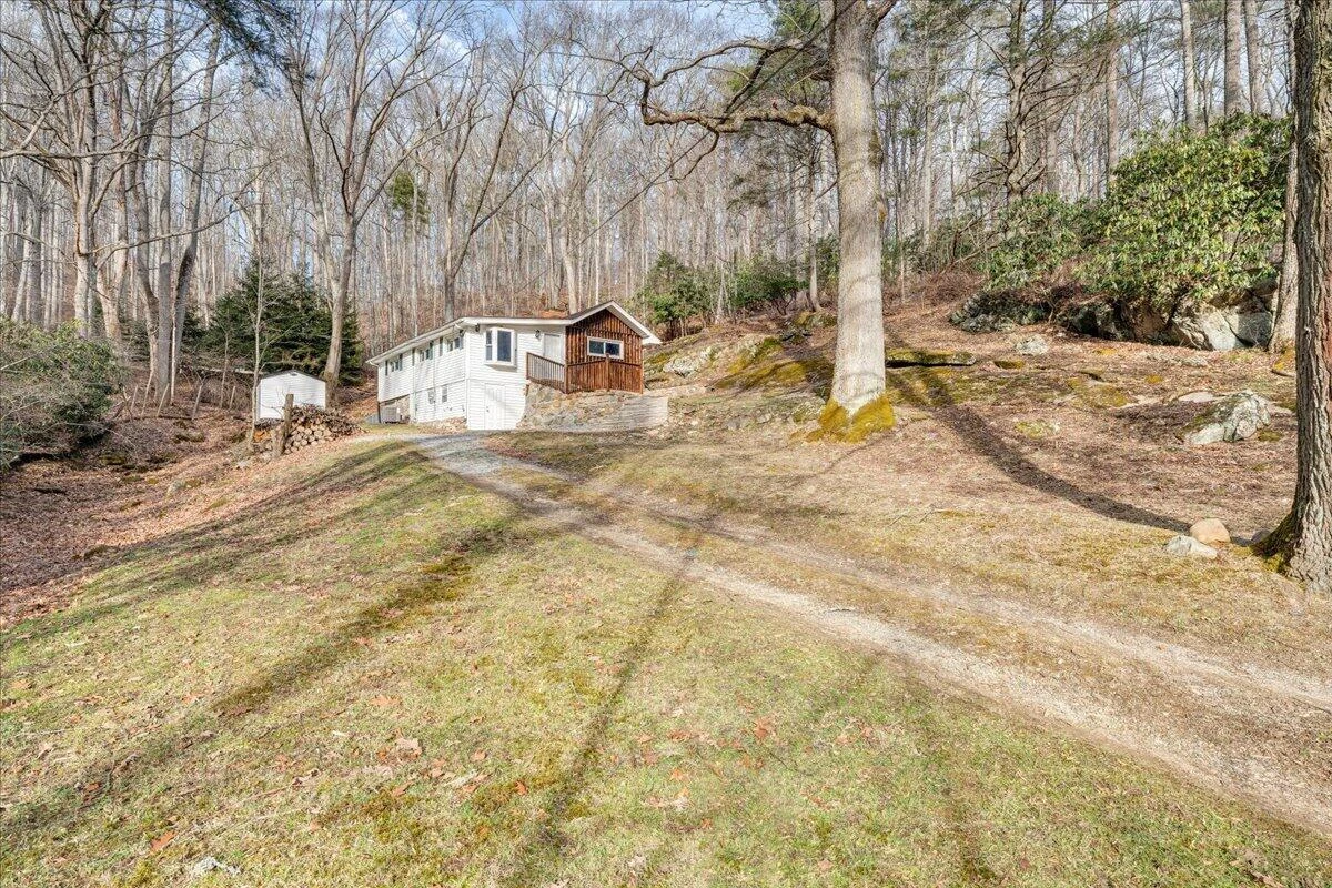1203 Bottom Creek LN - Photo 3