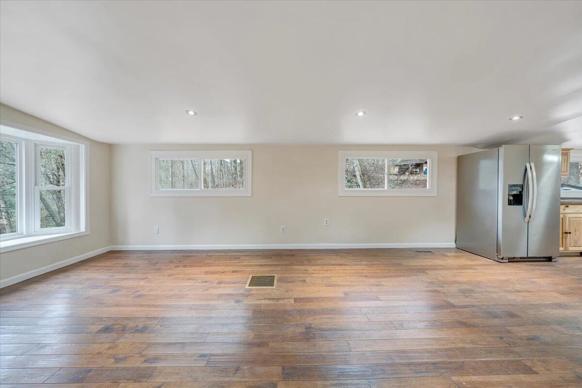 1203 Bottom Creek LN - Photo 8