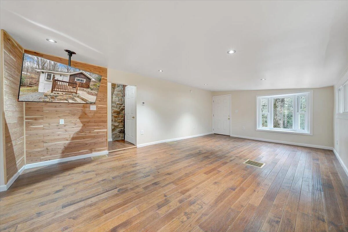 1203 Bottom Creek LN - Photo 9