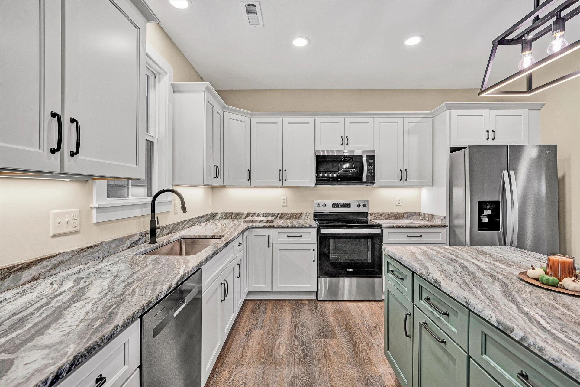 200 Cambridge CT - Photo 8