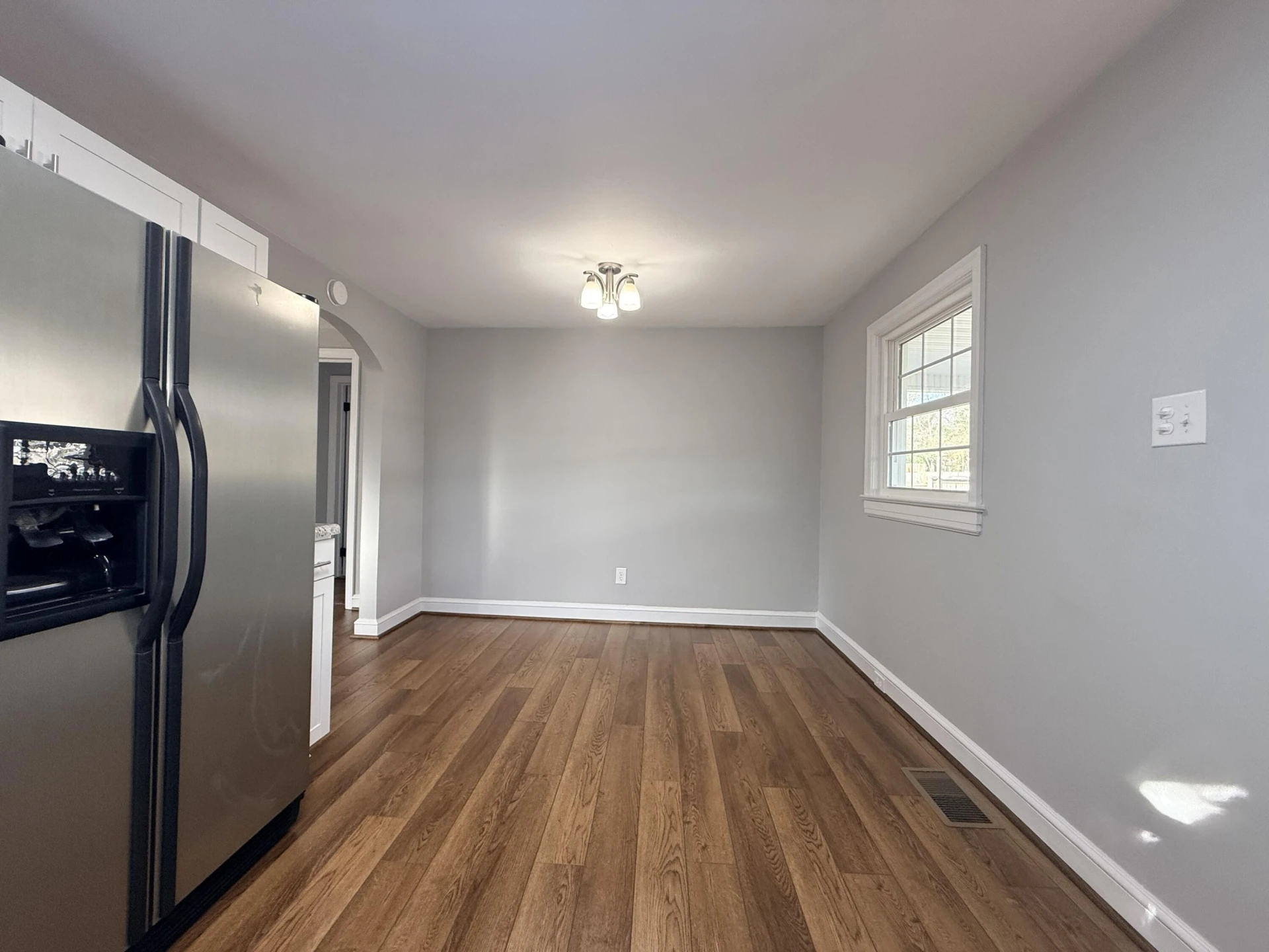 402 Goodwin AVE - Photo 5