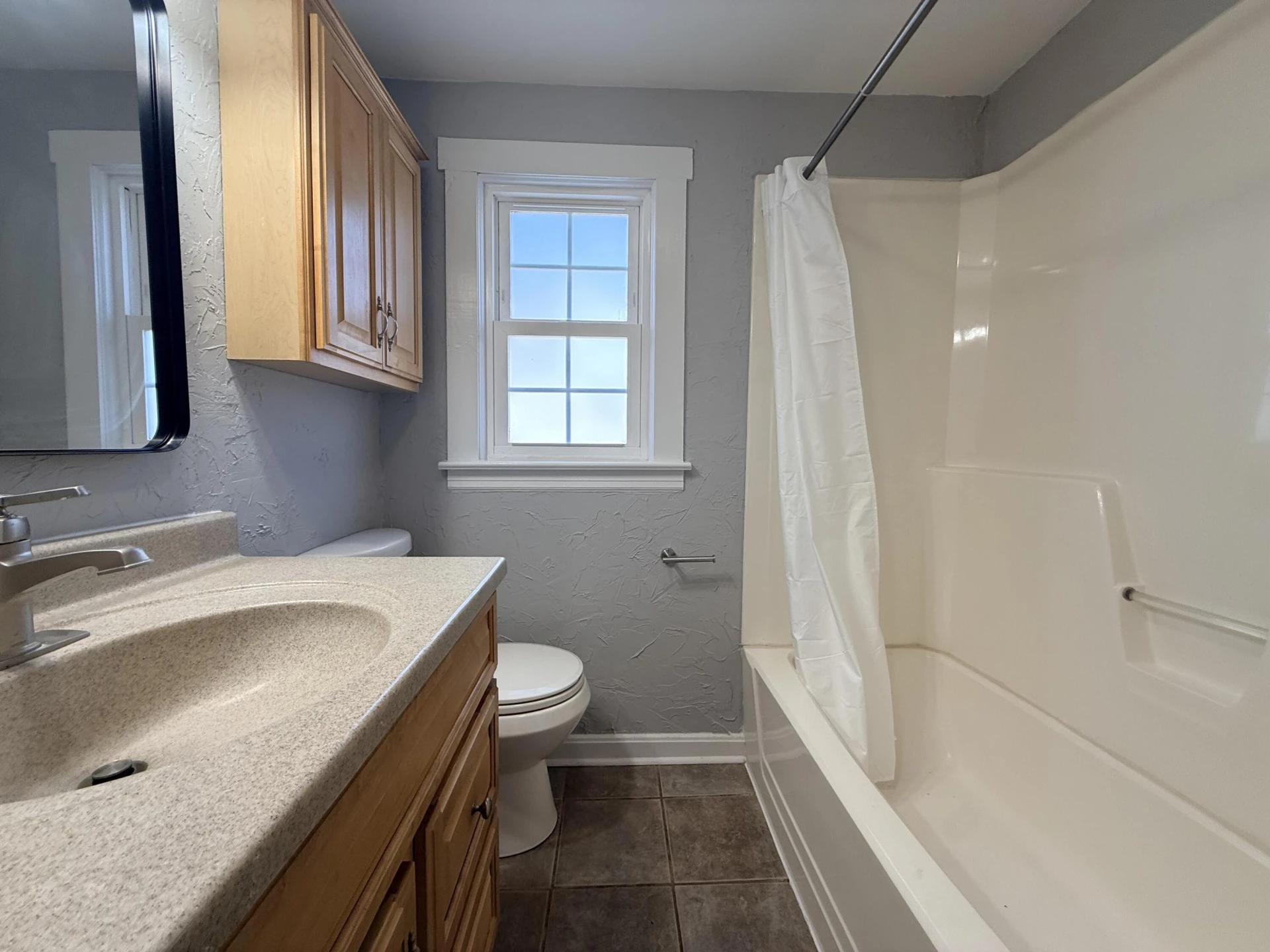 402 Goodwin AVE - Photo 8
