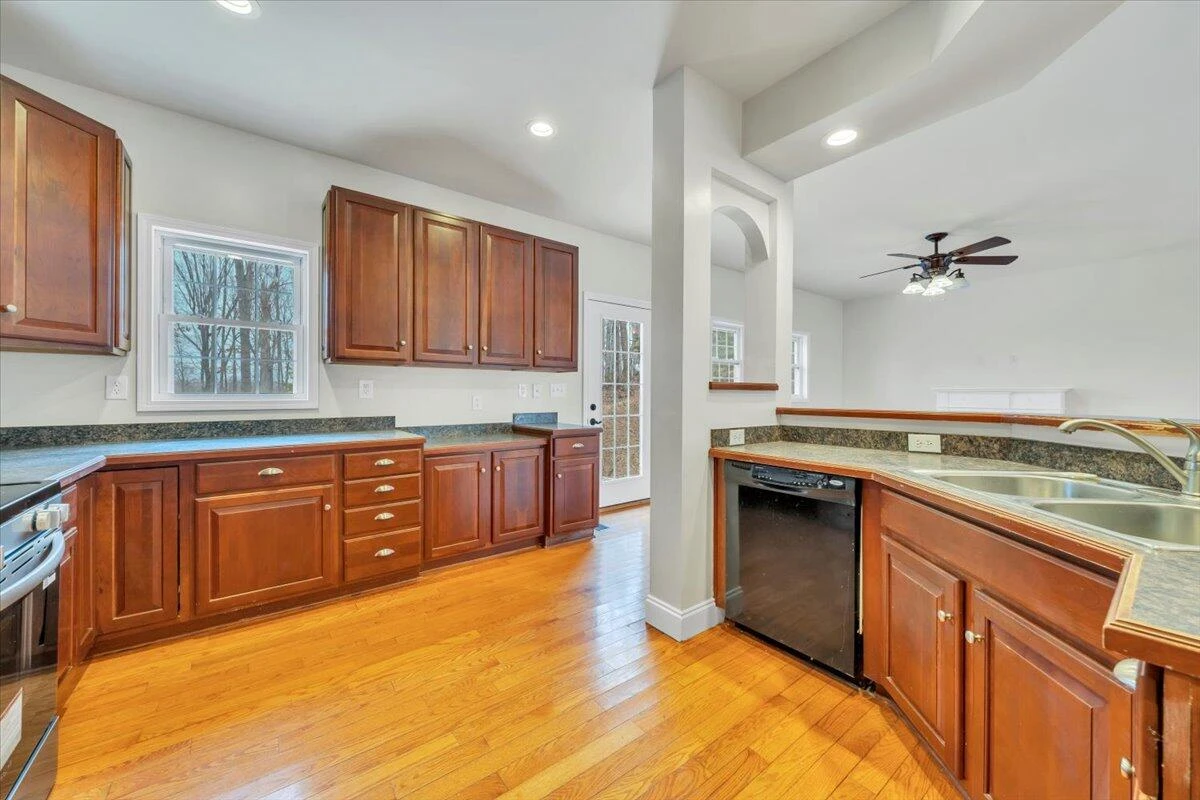 4716 Meadors Spur RD - Photo 19