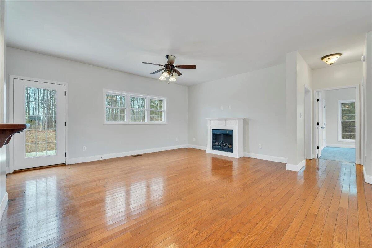 4716 Meadors Spur RD - Photo 7