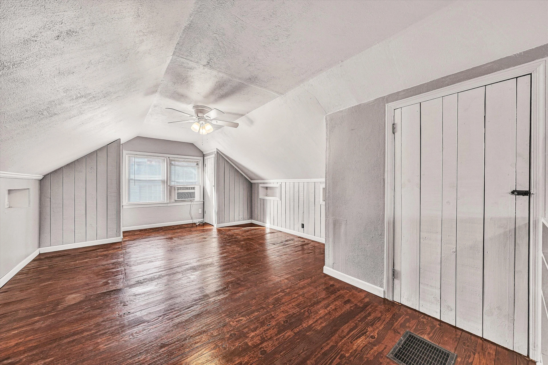 2780 Derwent DR SW - Photo 21